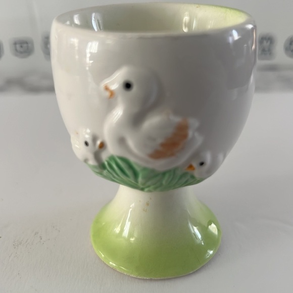 Vintage Old Ceramic Egg Cup with Ducks - Picture 5 of 6